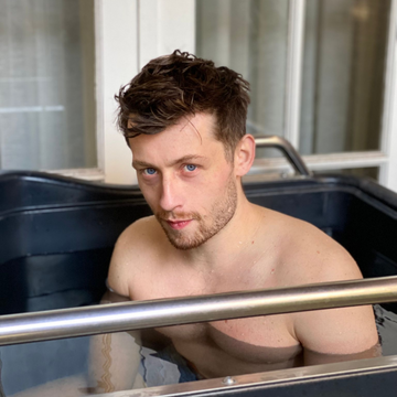 How Ice Baths Helped Me Overcome Chronic Autoimmune Rheumatism